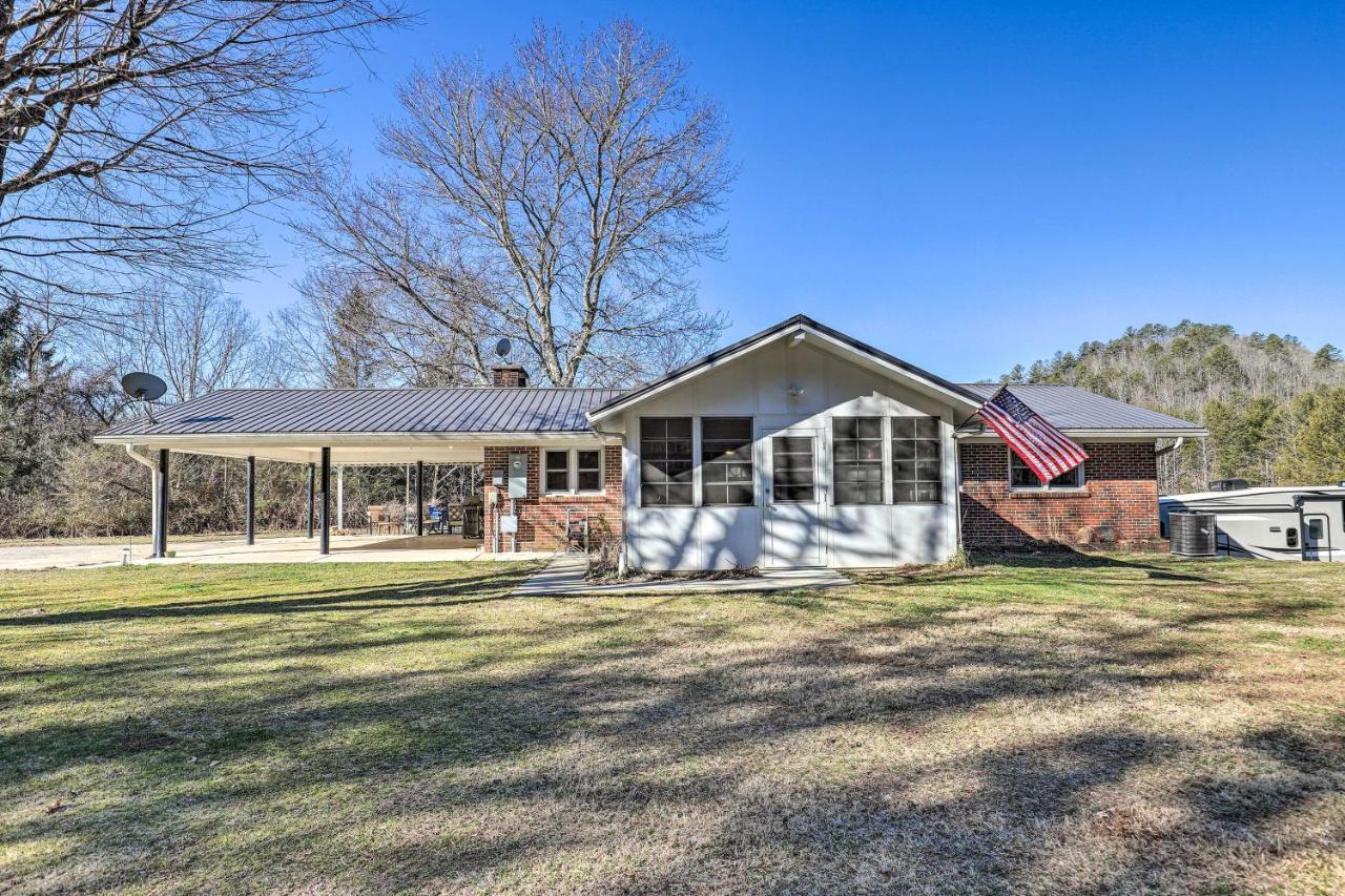 Blue Ridge Mountain Escape With Hot Tub, Grill! Villa Brevard Exterior photo